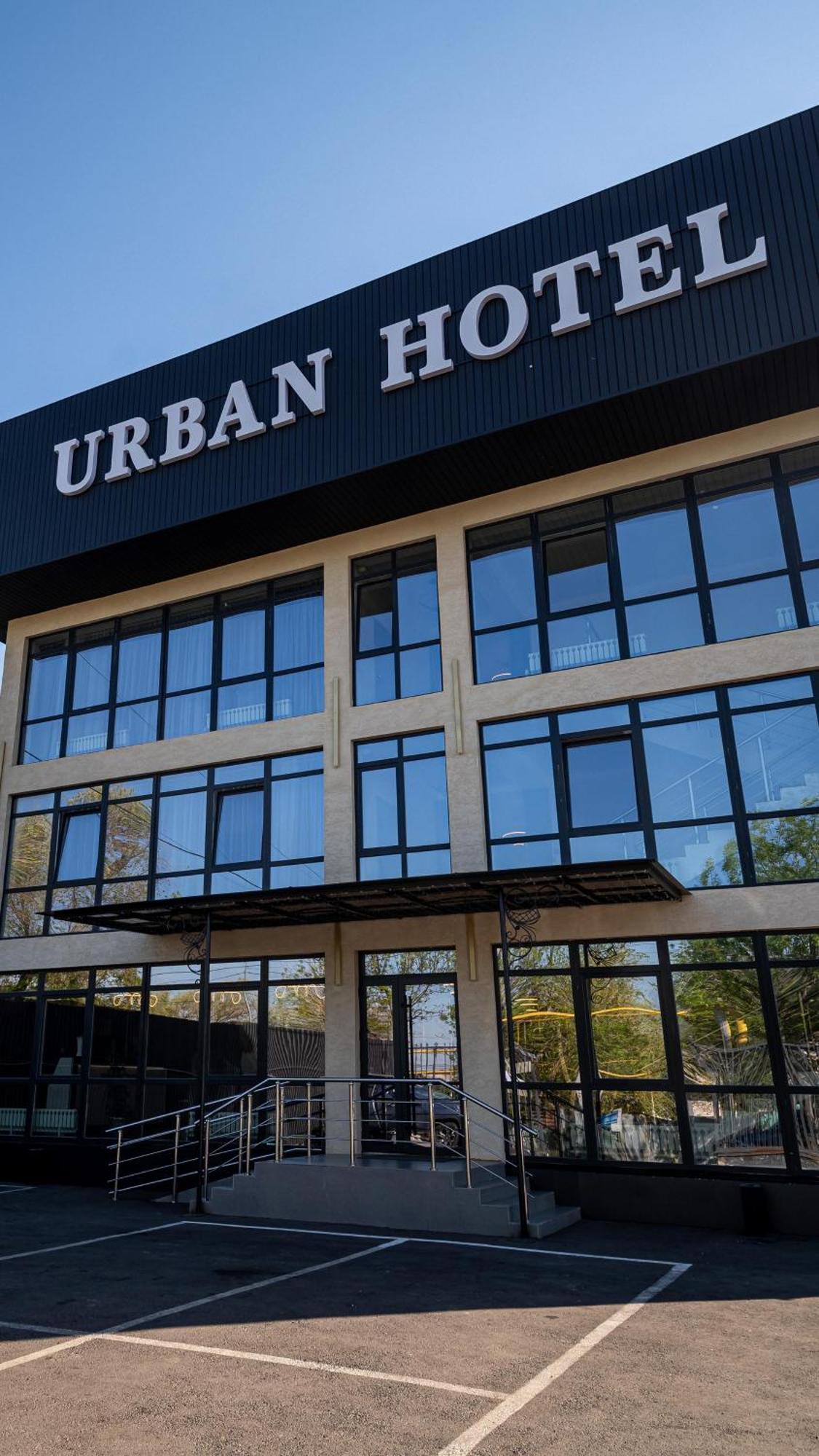 Отель Urban 3*