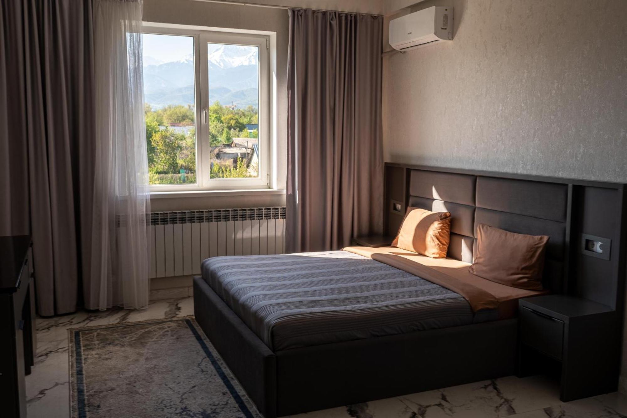 Urban Hotel